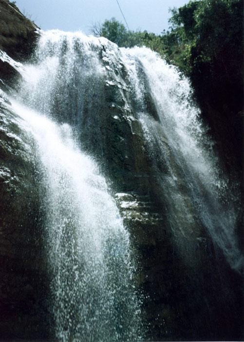 آبشار سد ايلام