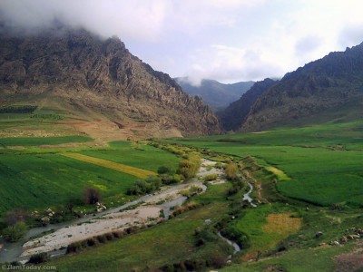 روستای سنگ سفید - فصل بهار