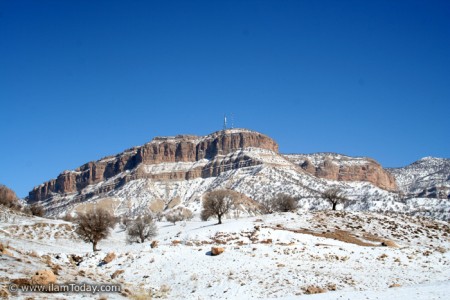 برف سفید -آسمان آبی- ایلام زیبا