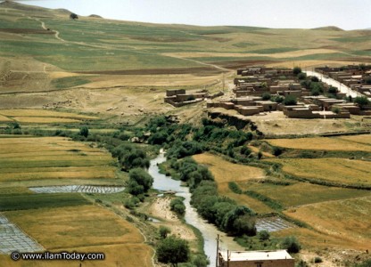 روستای سنگ سفید شهرستان شیروان چرداول