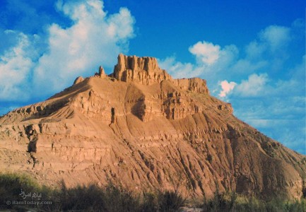صالح آباد- نزدیک غار زینگان